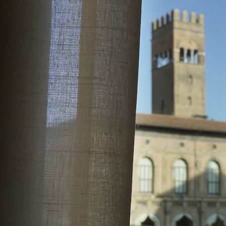 Casa Isolani Luxury Rooms Piazza Maggiore Bolonia Exterior foto