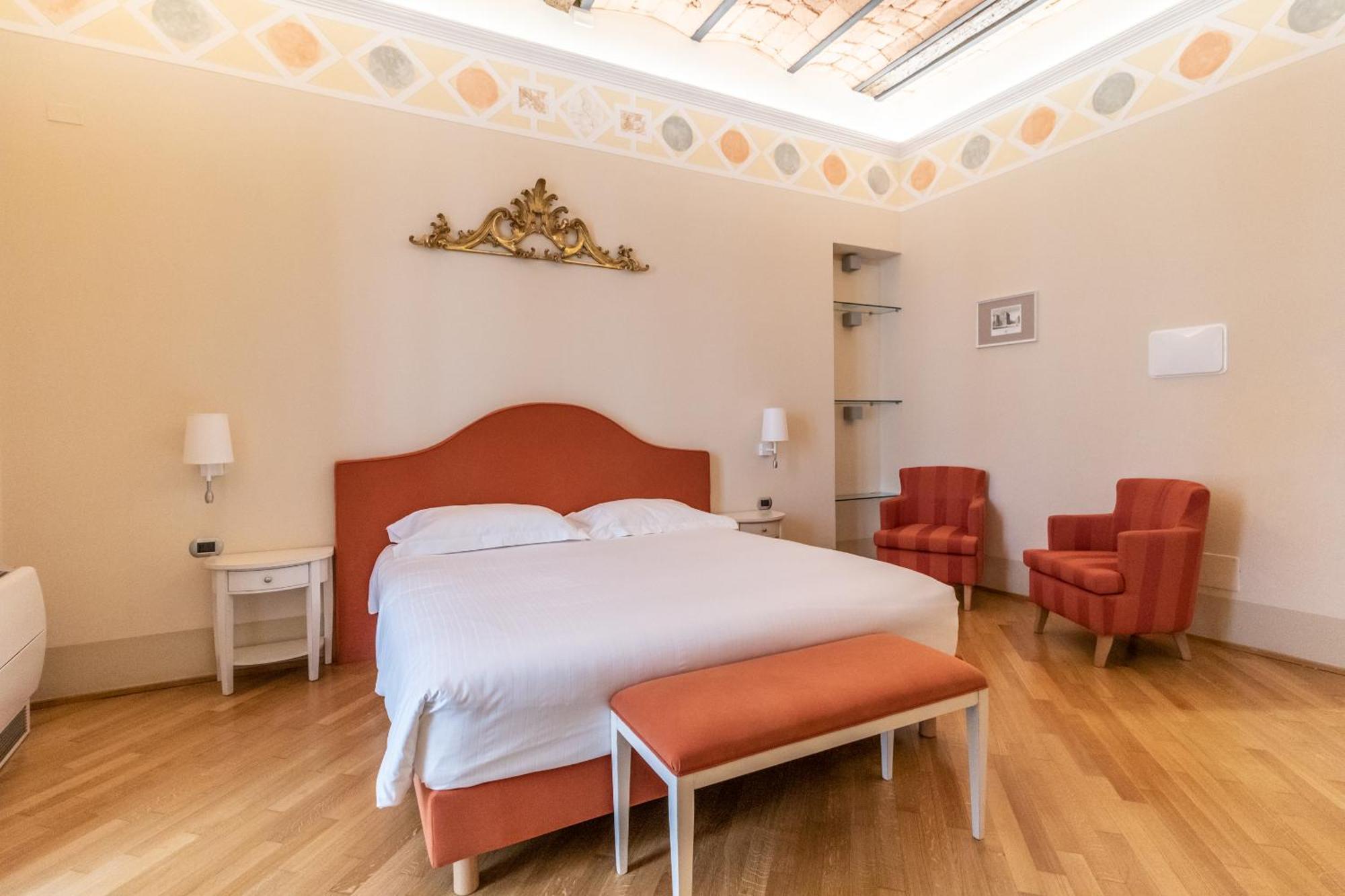 Casa Isolani Luxury Rooms Piazza Maggiore Bolonia Exterior foto