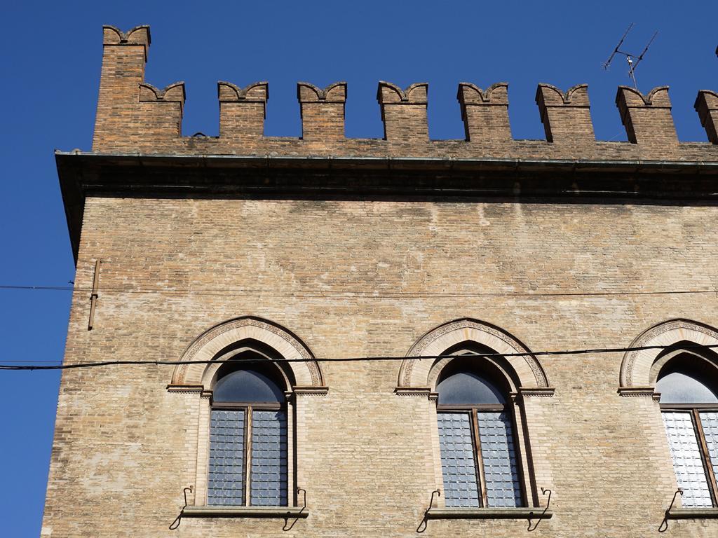 Casa Isolani Luxury Rooms Piazza Maggiore Bolonia Exterior foto