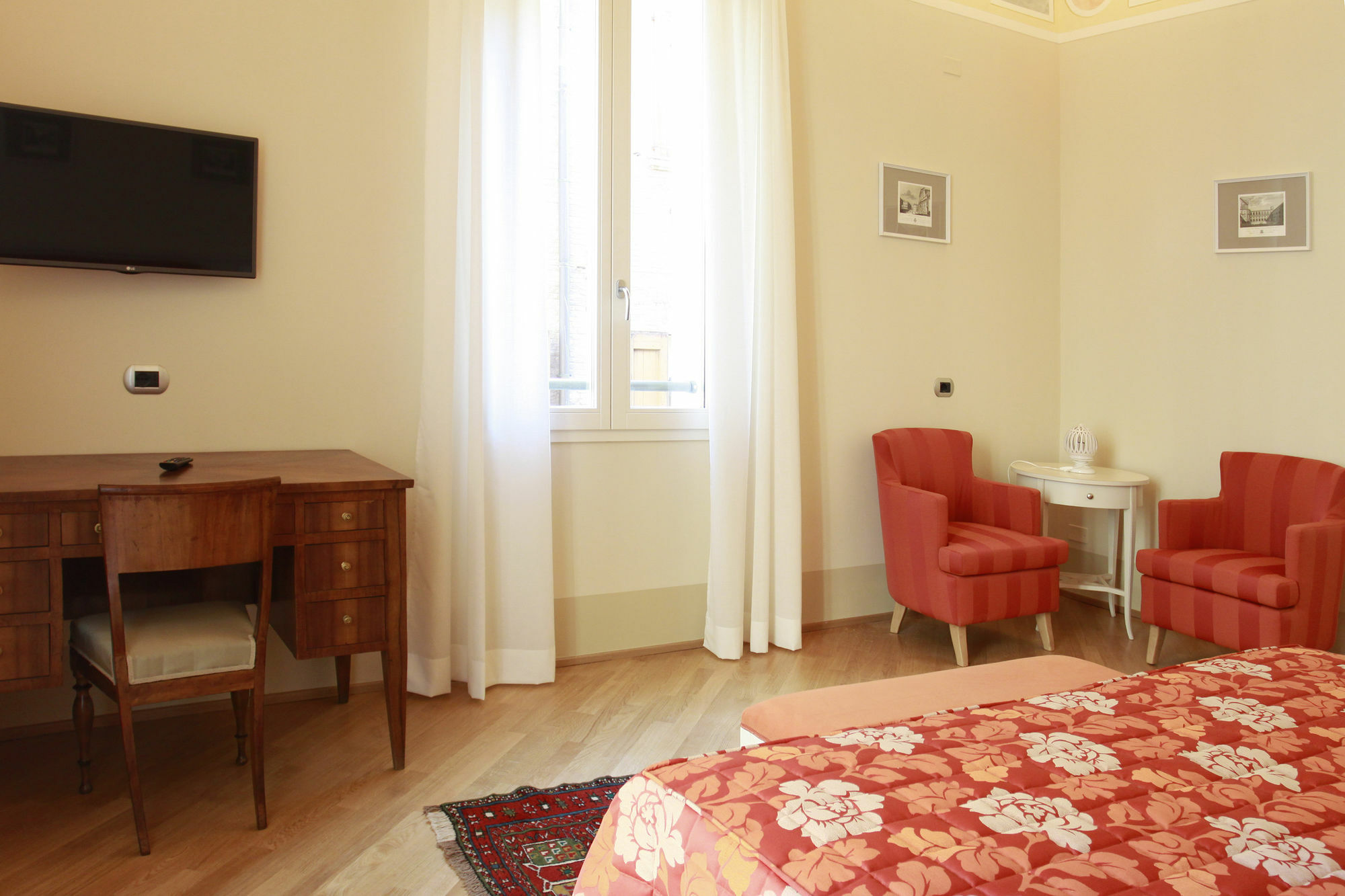 Casa Isolani Luxury Rooms Piazza Maggiore Bolonia Exterior foto