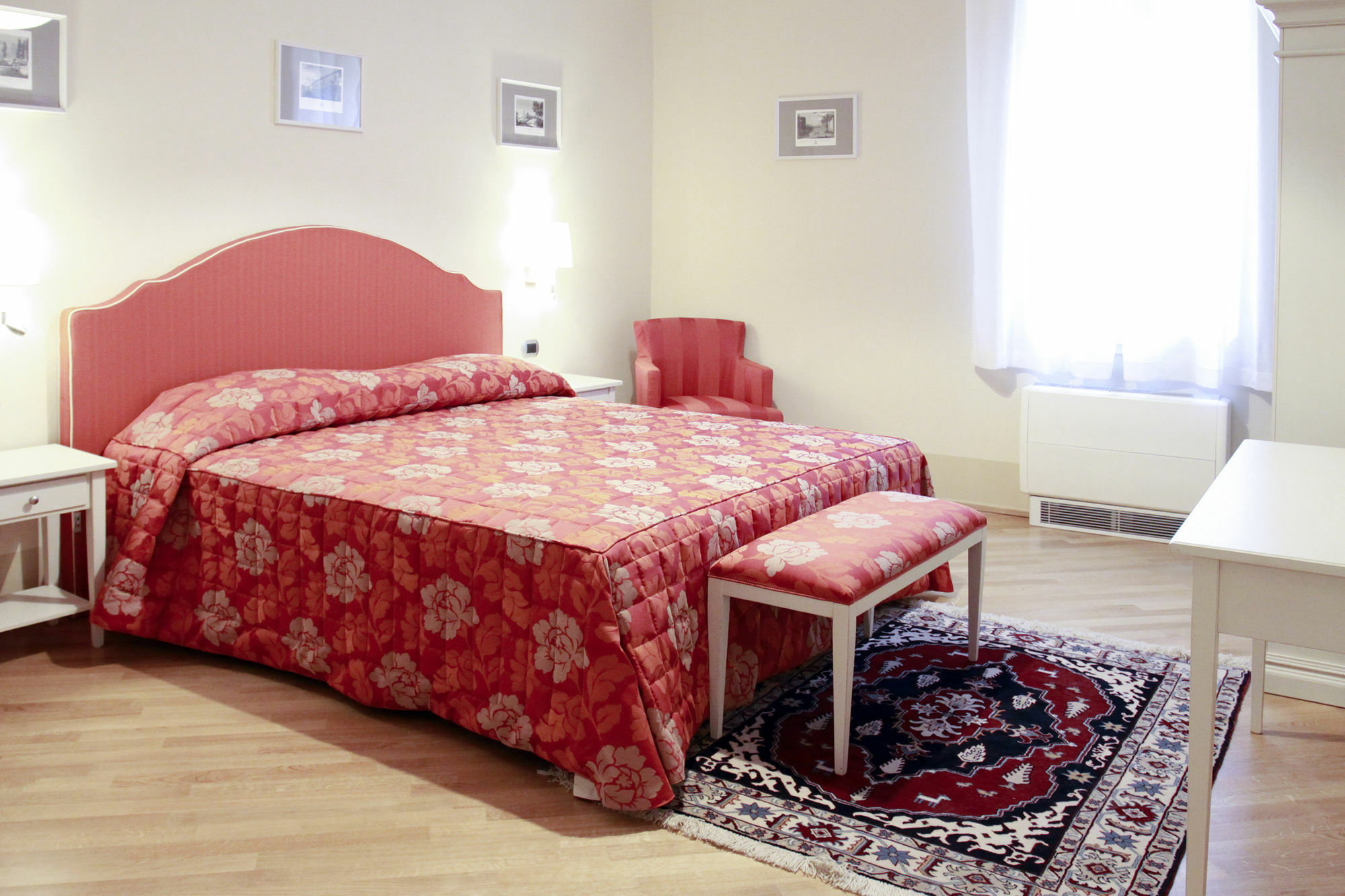 Casa Isolani Luxury Rooms Piazza Maggiore Bolonia Exterior foto